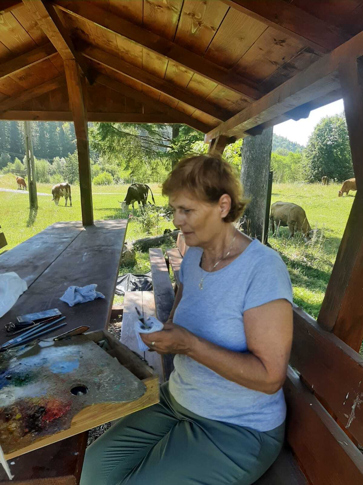 Iulia Albu in atelier